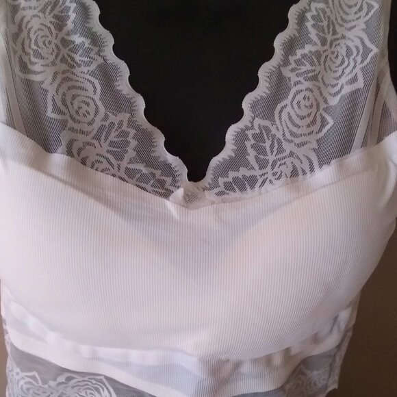 L/XL White Lace Boudoir Bralette w. Matching Floral Earrings! Feminine Seductive - Picture 14 of 14